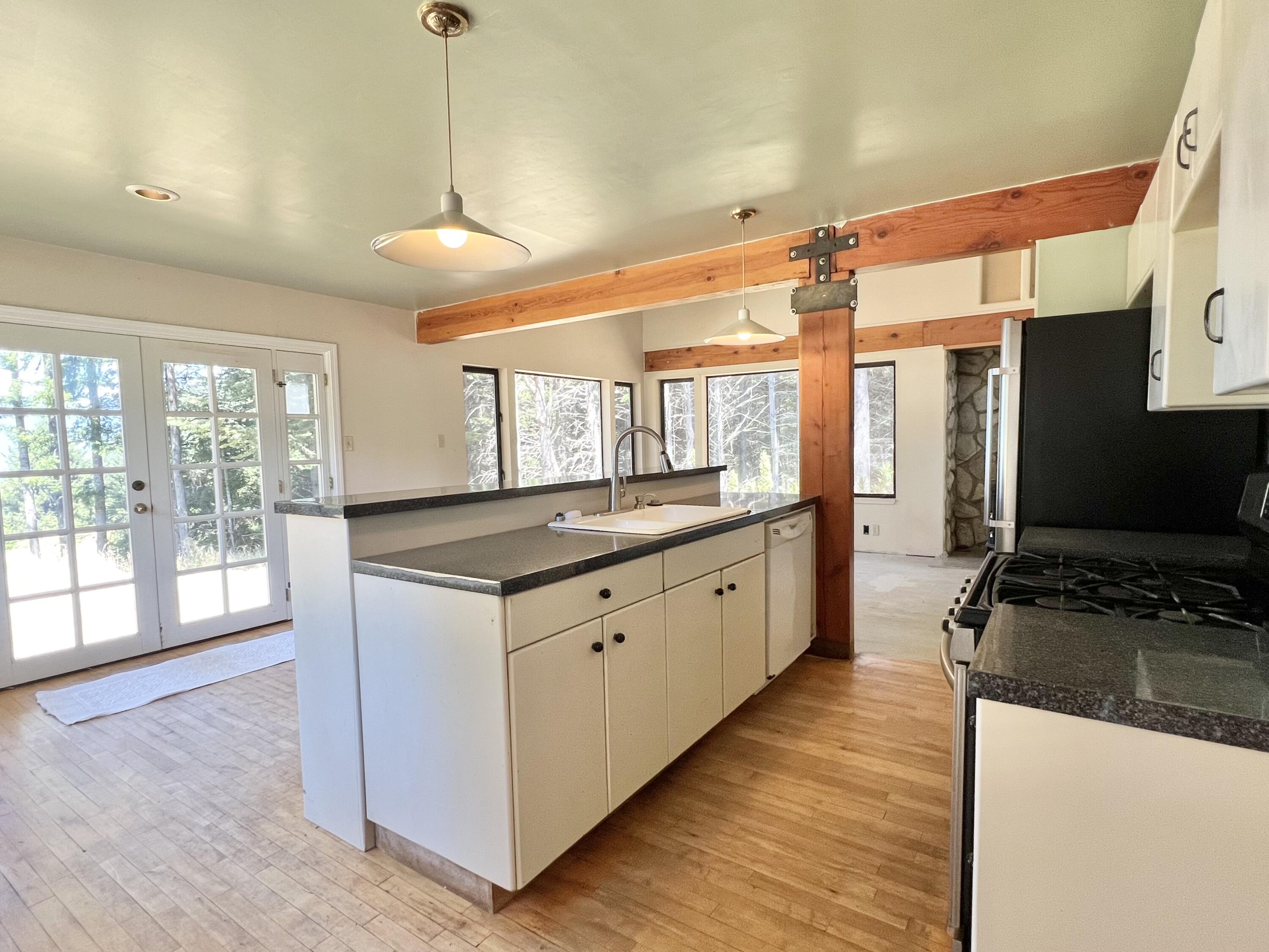 955 Spring Road Whitethorn, CA 95589 - Photo 39 of 74