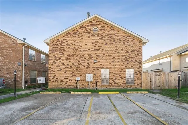 $130,000 | 2437 Idaho Avenue, Unit 2437, Kenner, LA 70062