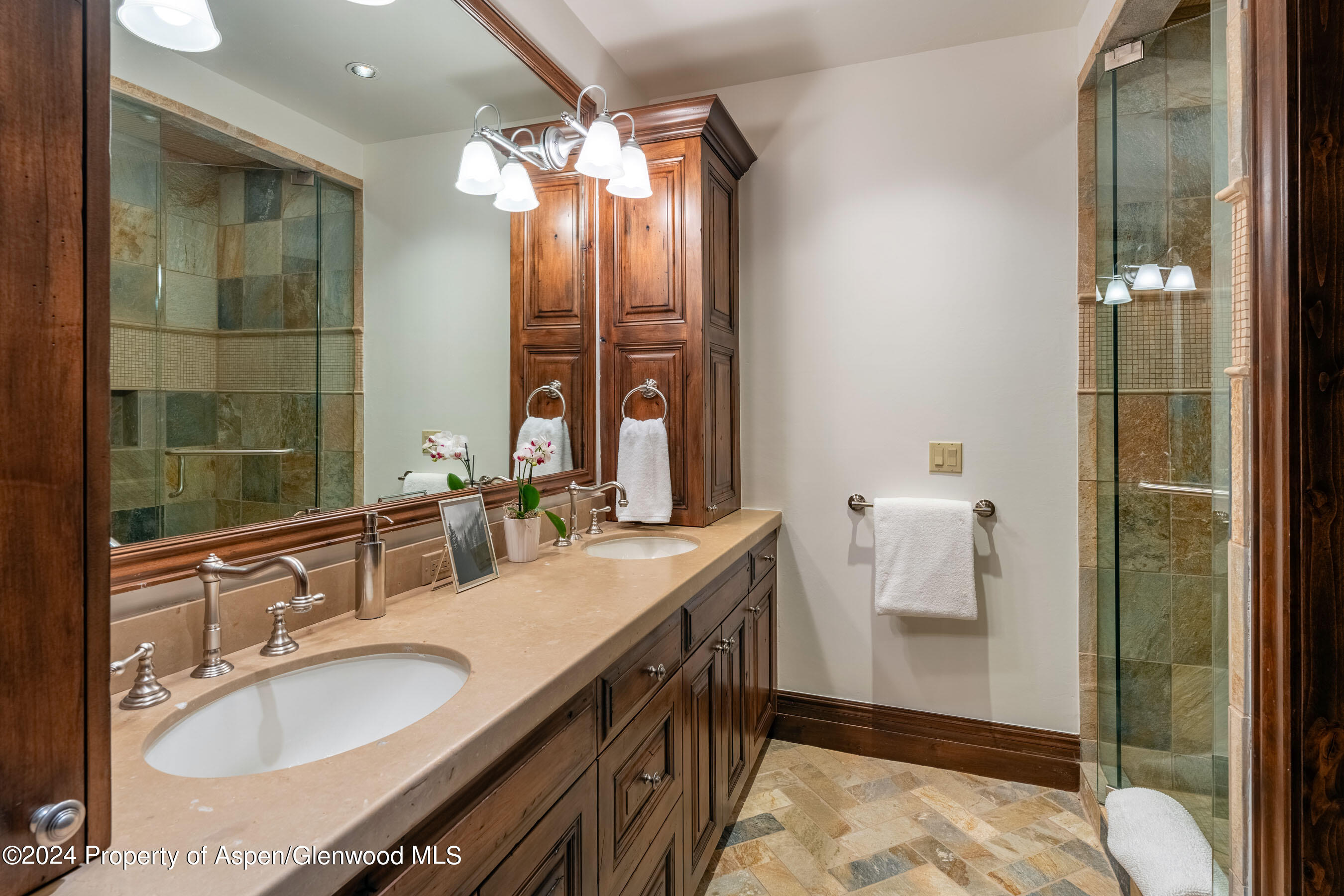 189 McSkimming Road Aspen, CO 81611 - Photo 25 of 37 Bathroom 3