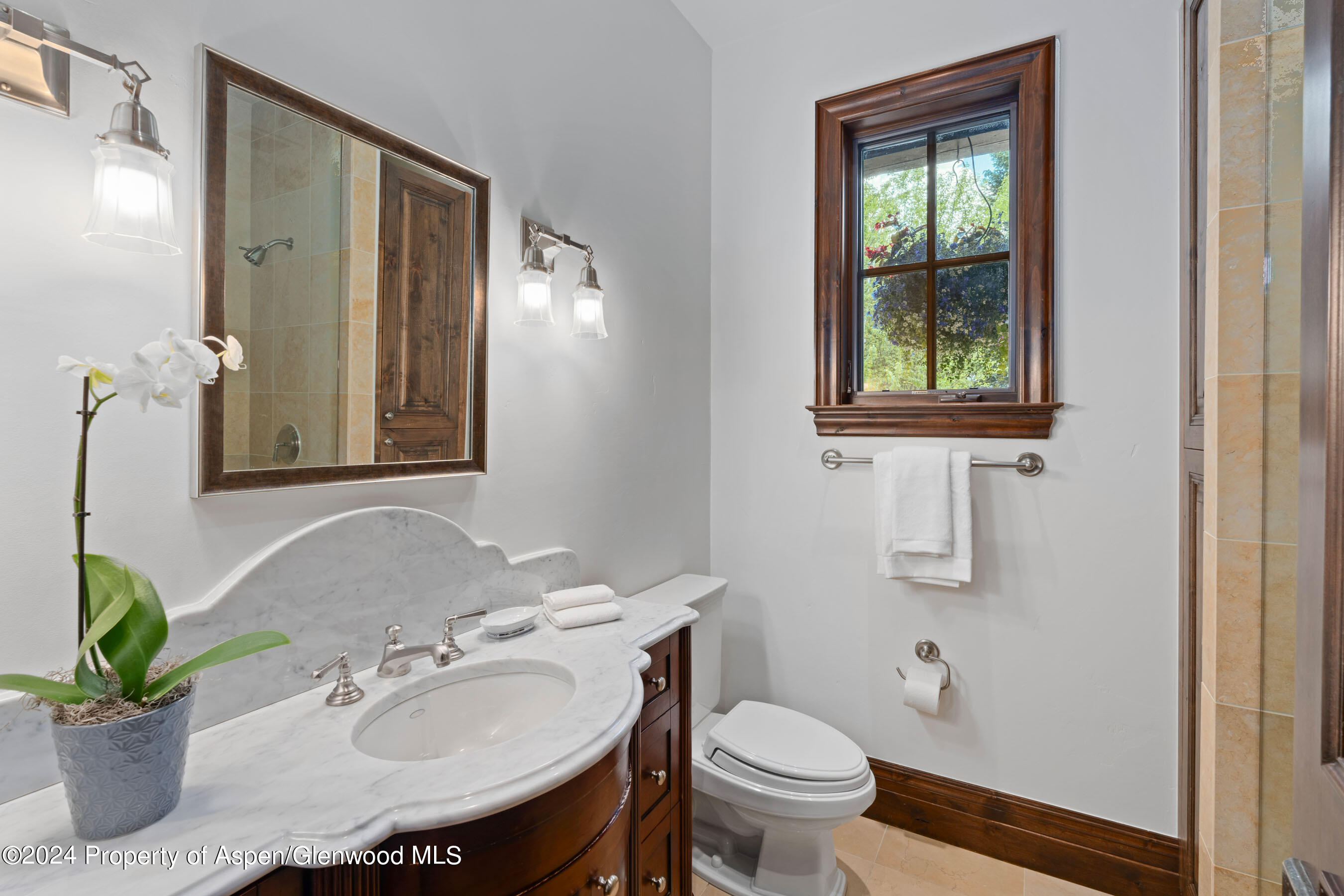189 McSkimming Road Aspen, CO 81611 - Photo 28 of 37 Powder Bathroom