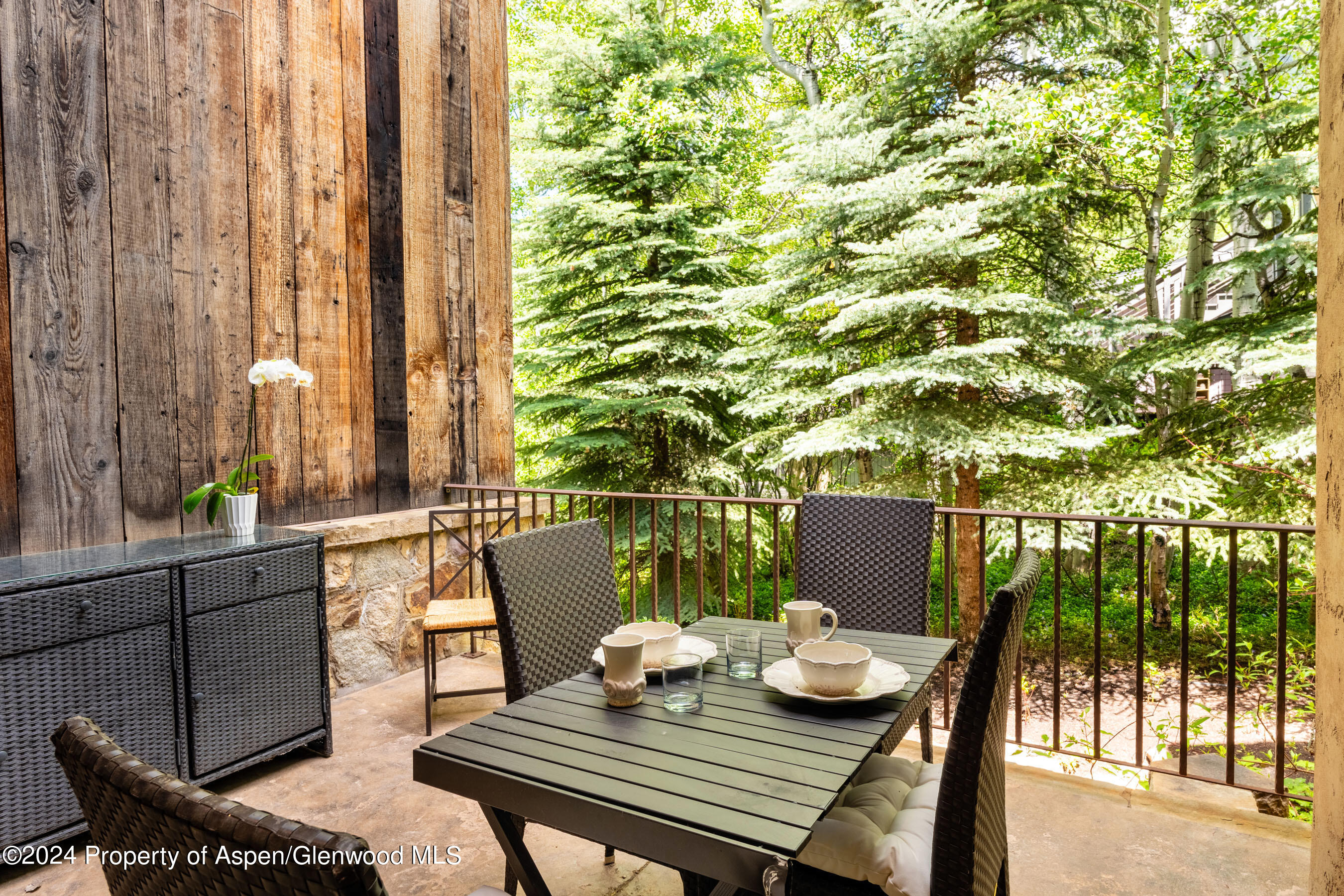 189 McSkimming Road Aspen, CO 81611 - Photo 31 of 37 Deck Dining