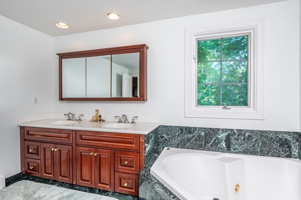 26 Country Club Road Newton, MA 02459 - Photo 27 of 36