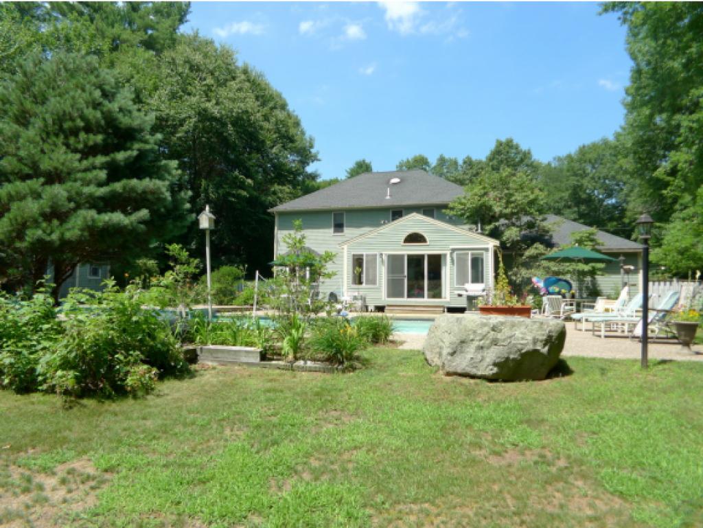 33 Cullen Way Exeter, NH 03833 - Photo 3 of 36 Gallery Image 3