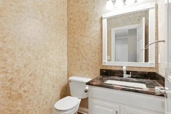 $465,000 | 11322 Miramar Cove, Roanoke, IN 46783