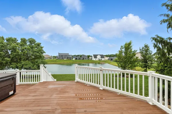 $465,000 | 11322 Miramar Cove, Roanoke, IN 46783
