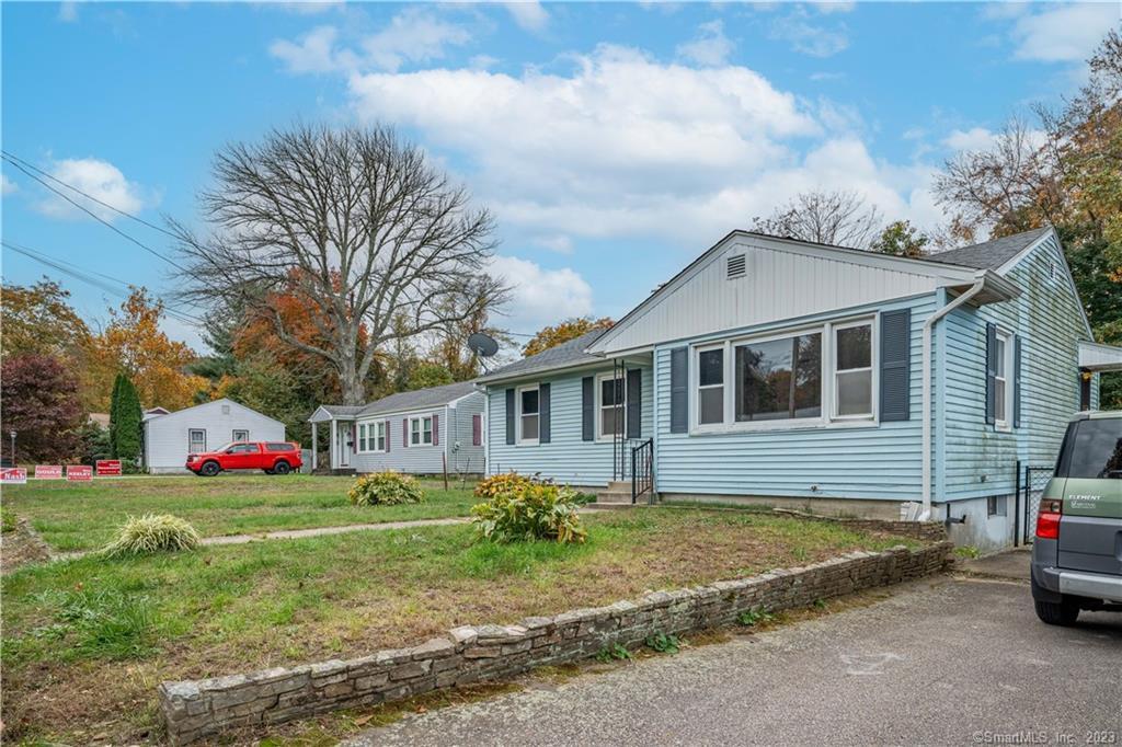 17 Gillette Road Norwich, CT 06360 - Photo 1 of 1 Gallery Image 1