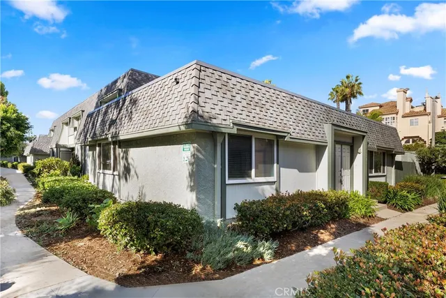 $898,000 | 8318 Artista Drive, Huntington Beach, CA 92646