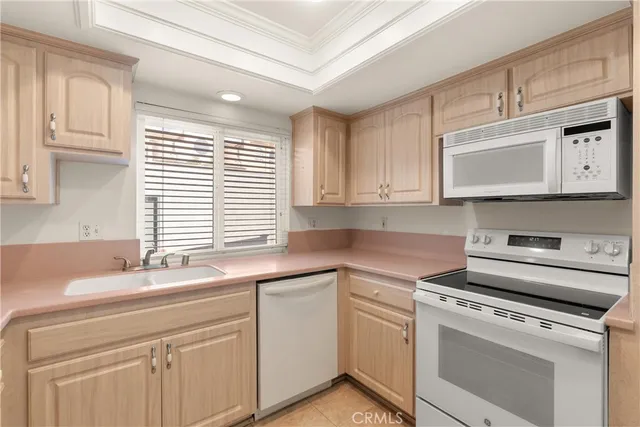 $898,000 | 8318 Artista Drive, Huntington Beach, CA 92646