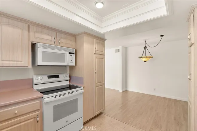 $898,000 | 8318 Artista Drive, Huntington Beach, CA 92646