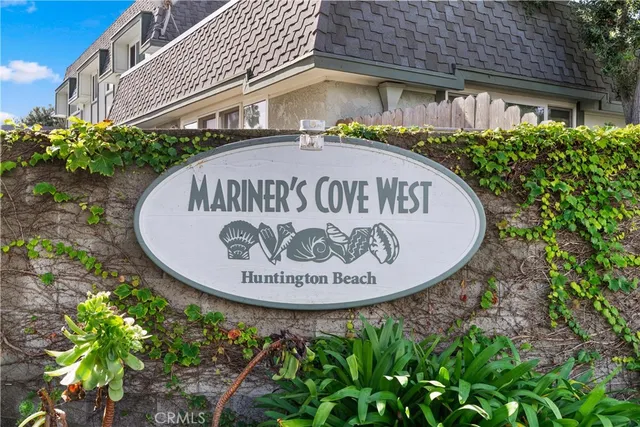 $898,000 | 8318 Artista Drive, Huntington Beach, CA 92646