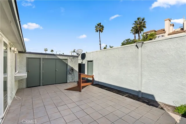 $898,000 | 8318 Artista Drive, Huntington Beach, CA 92646