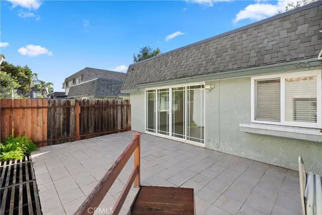 $898,000 | 8318 Artista Drive, Huntington Beach, CA 92646