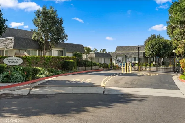 $898,000 | 8318 Artista Drive, Huntington Beach, CA 92646