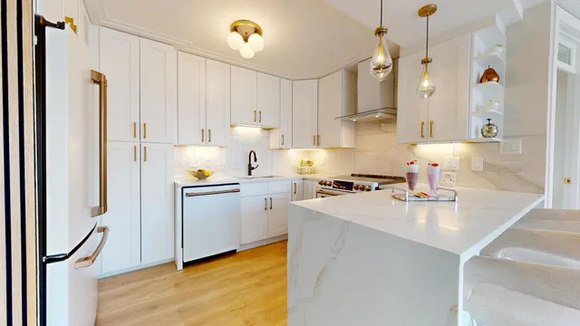 $339,900 | 336 West Wellington Avenue, Unit 1002, Chicago, IL 60657