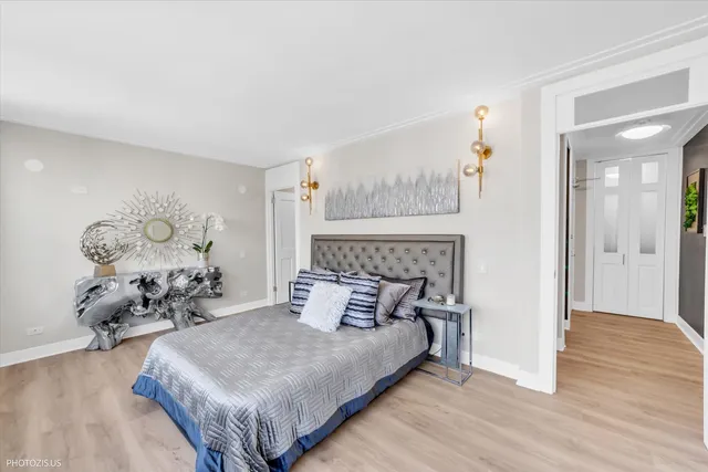 $339,900 | 336 West Wellington Avenue, Unit 1002, Chicago, IL 60657