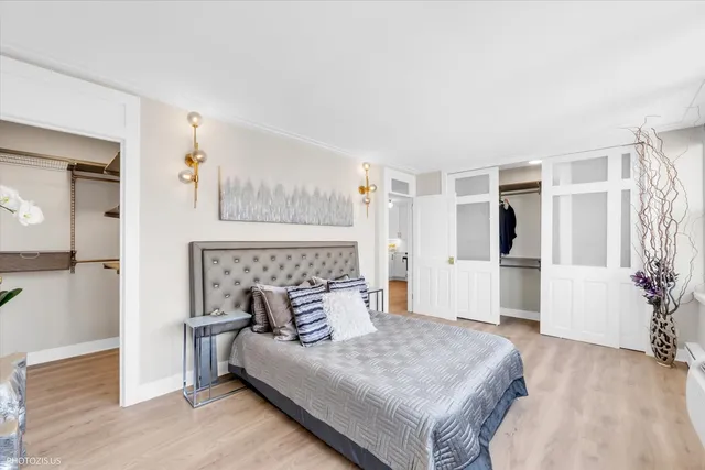 $339,900 | 336 West Wellington Avenue, Unit 1002, Chicago, IL 60657