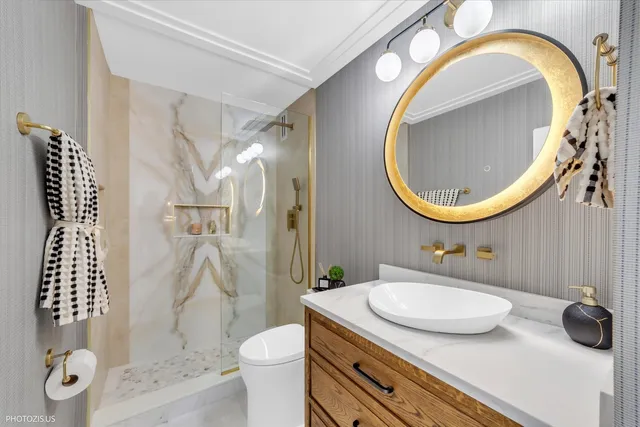 $339,900 | 336 West Wellington Avenue, Unit 1002, Chicago, IL 60657