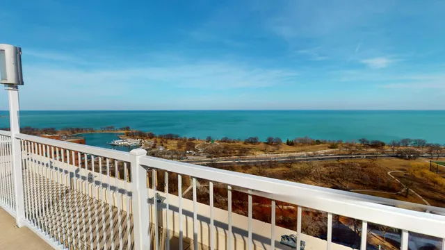 $339,900 | 336 West Wellington Avenue, Unit 1002, Chicago, IL 60657