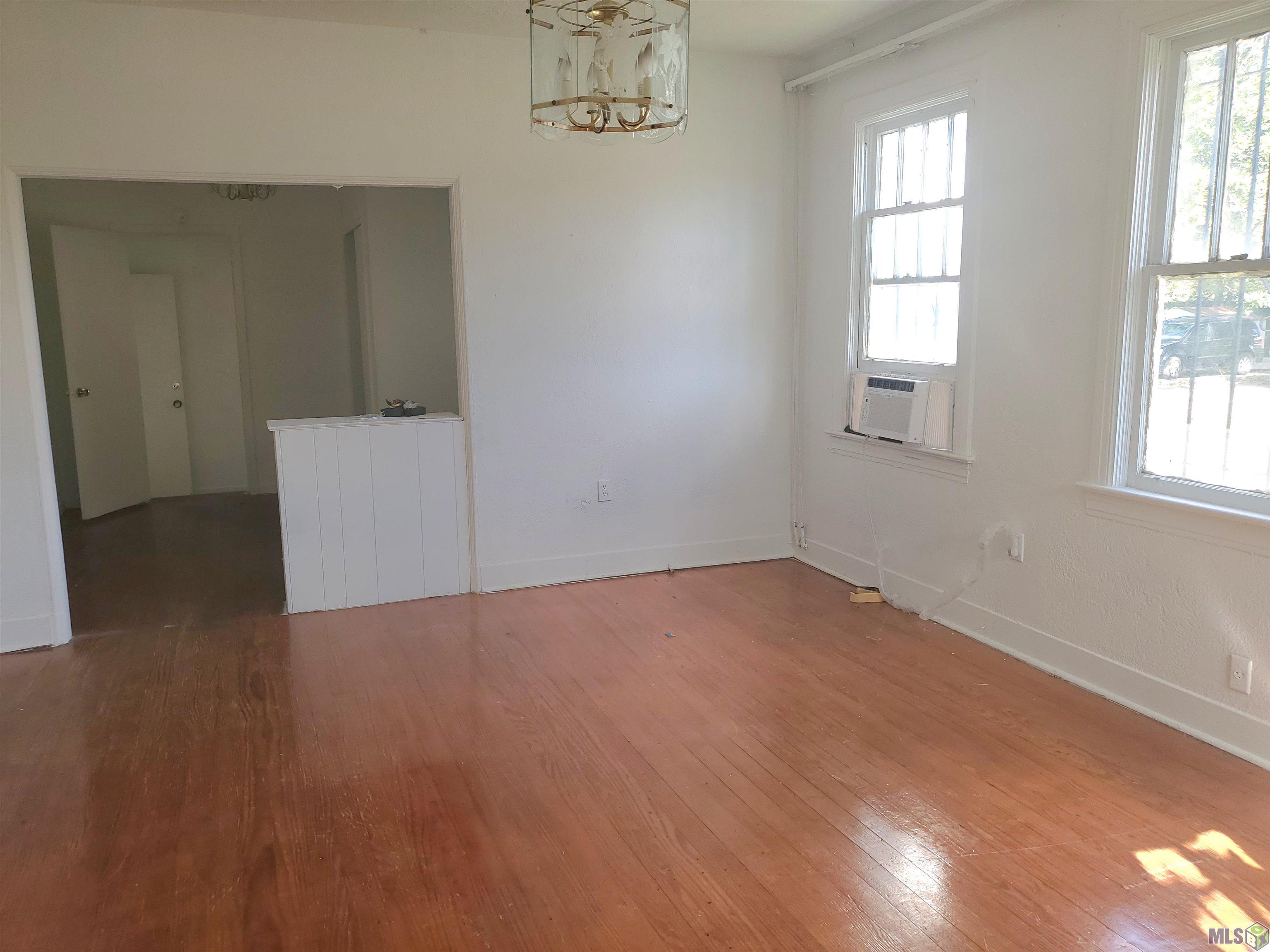 2965 Madison Avenue Baton Rouge, LA 70802 - Photo 7 of 16 Den/Dining Room