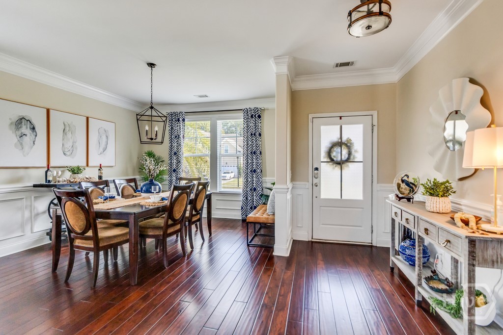 661 Wyndham Way Pooler, GA 31322 - Photo 4 of 50 Dining / Foyer Entrance