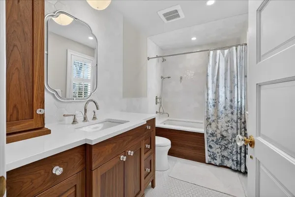 $4,750,000 | 54 Lincoln Street, Hingham, MA 02043
