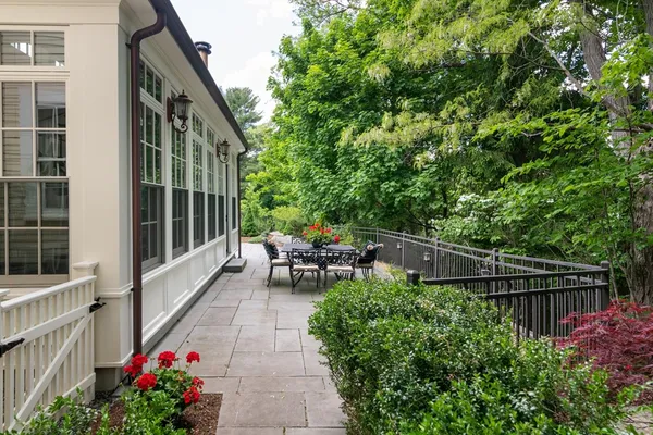 $4,750,000 | 54 Lincoln Street, Hingham, MA 02043