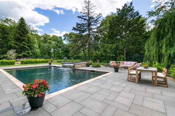 $4,750,000 | 54 Lincoln Street, Hingham, MA 02043