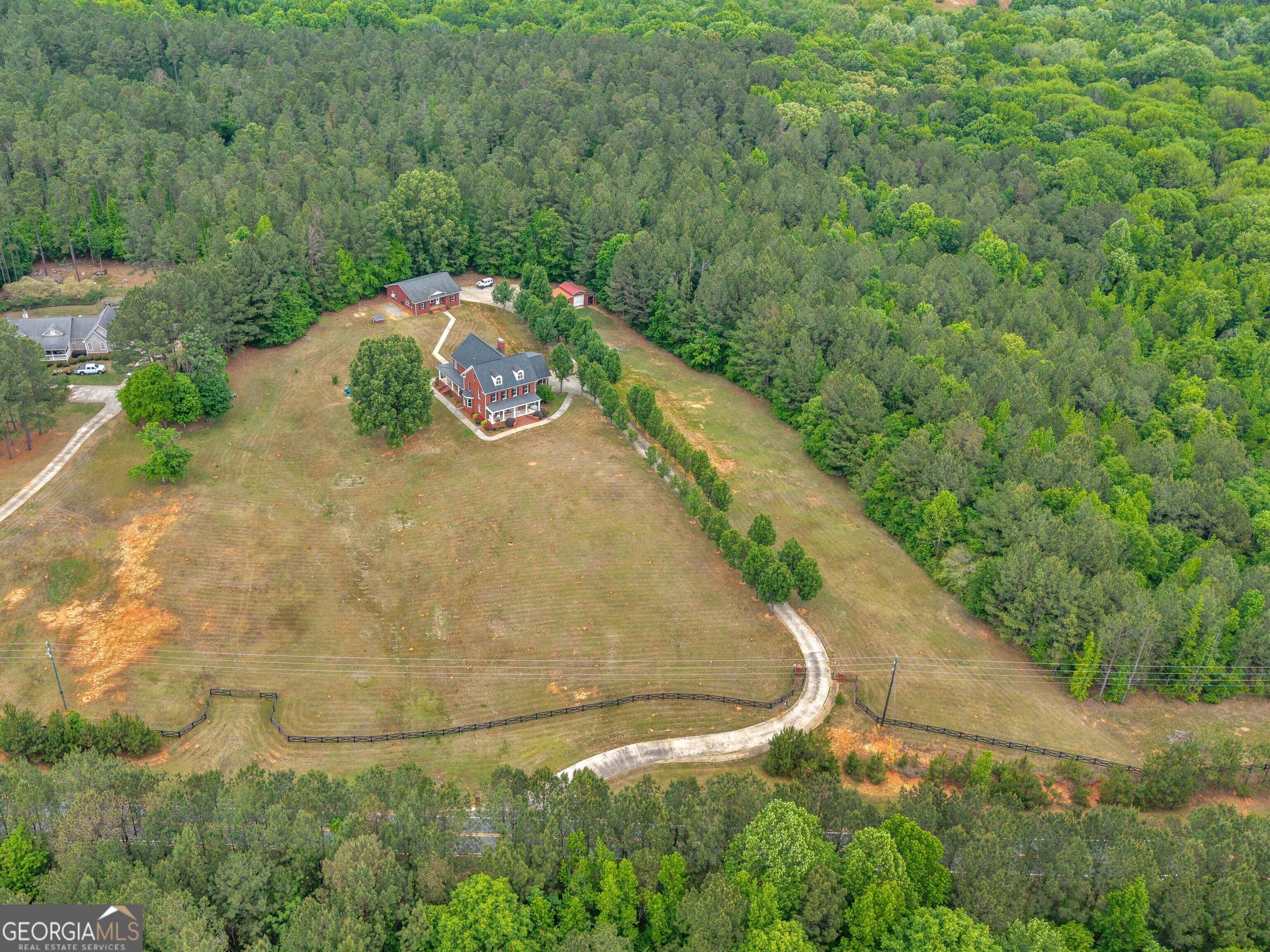 1359 Jenkins Road Forsyth, GA 31029 - Photo 5 of 58
