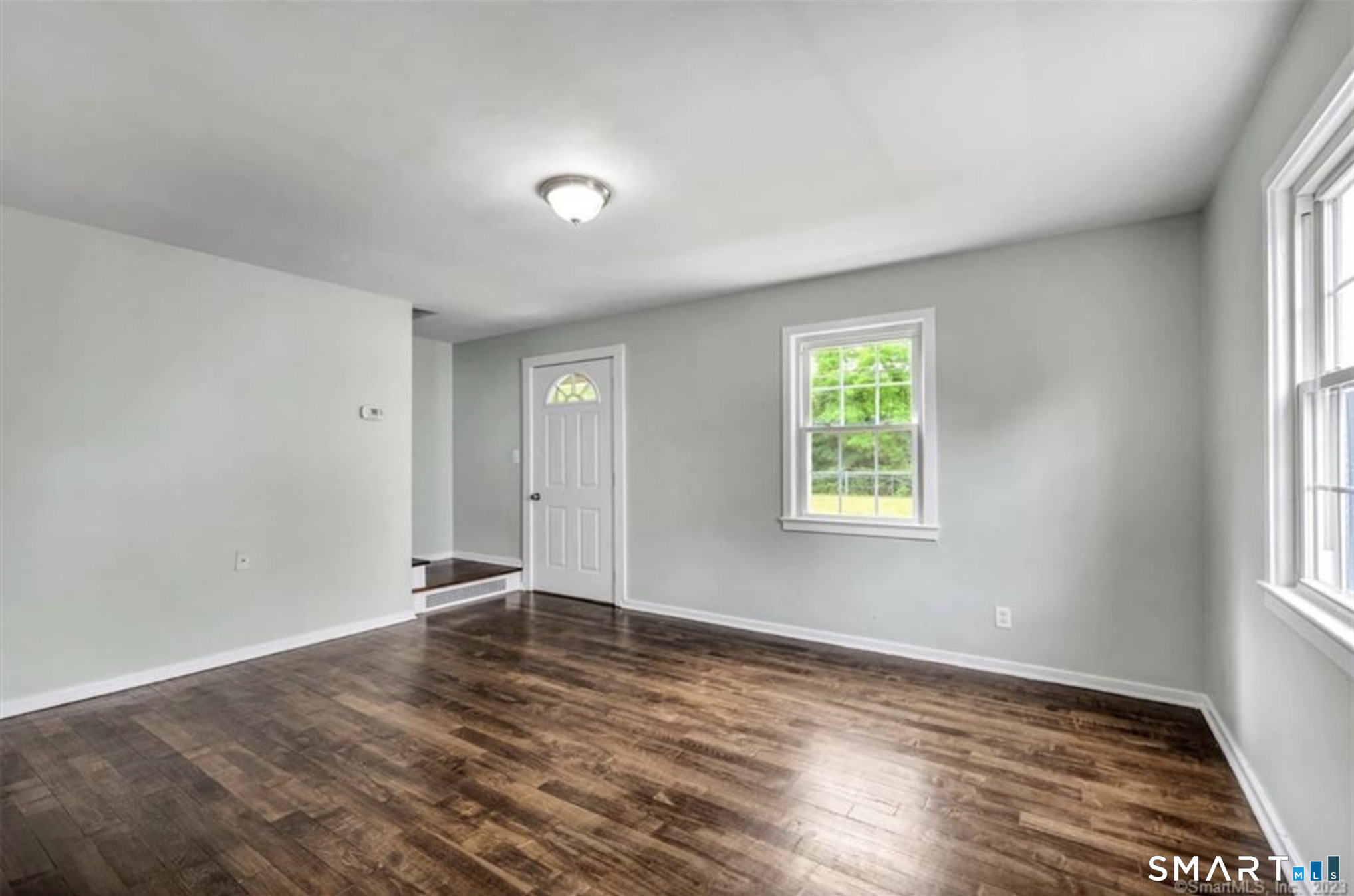 607 Hartford Road Manchester, CT 06040 - Photo 4 of 11