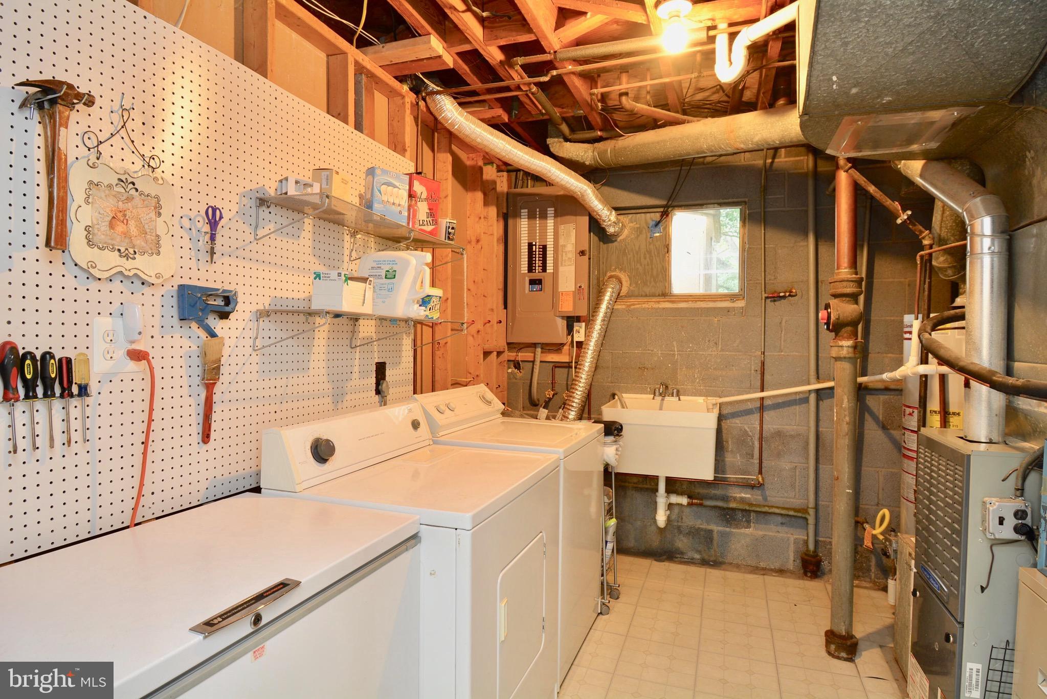 6330 Alberta Street Springfield, VA 22152 - Photo 42 of 50 Gallery Image 42