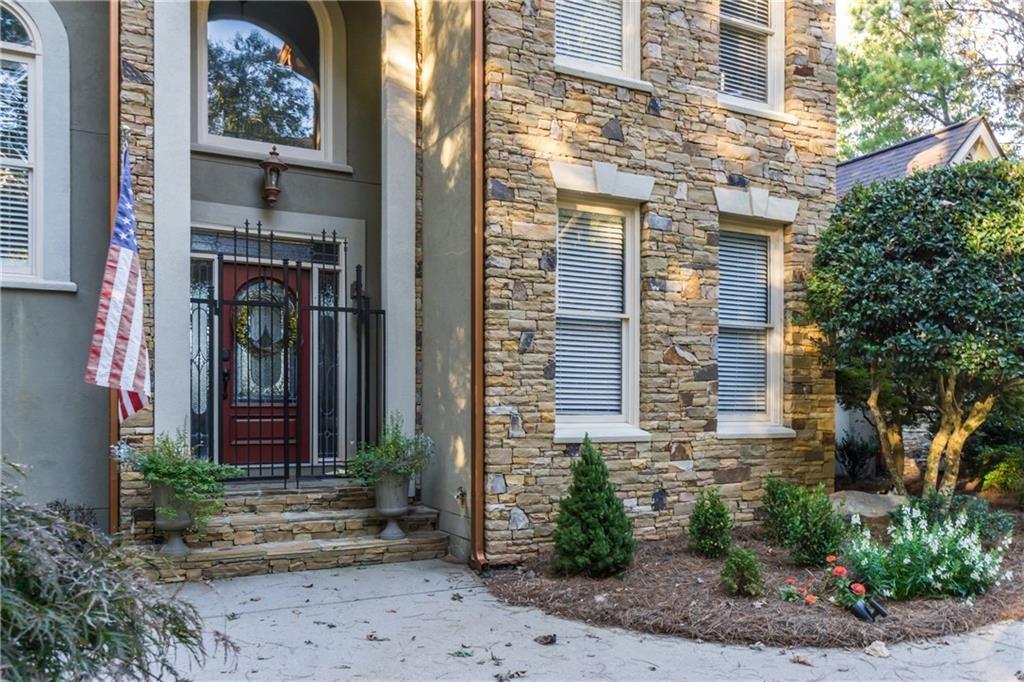 2819 Point Overlook Gainesville, GA 30501 - Photo 3 of 71