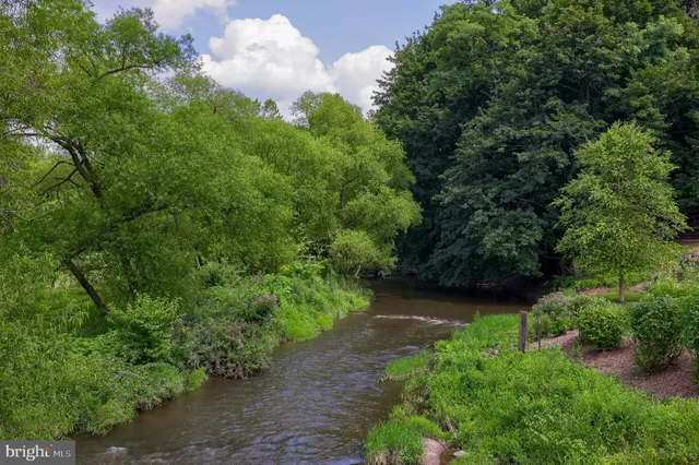 $899,900 | 335 North Clay Road, Lititz, PA 17543