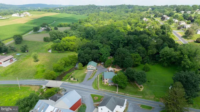 $899,900 | 335 North Clay Road, Lititz, PA 17543