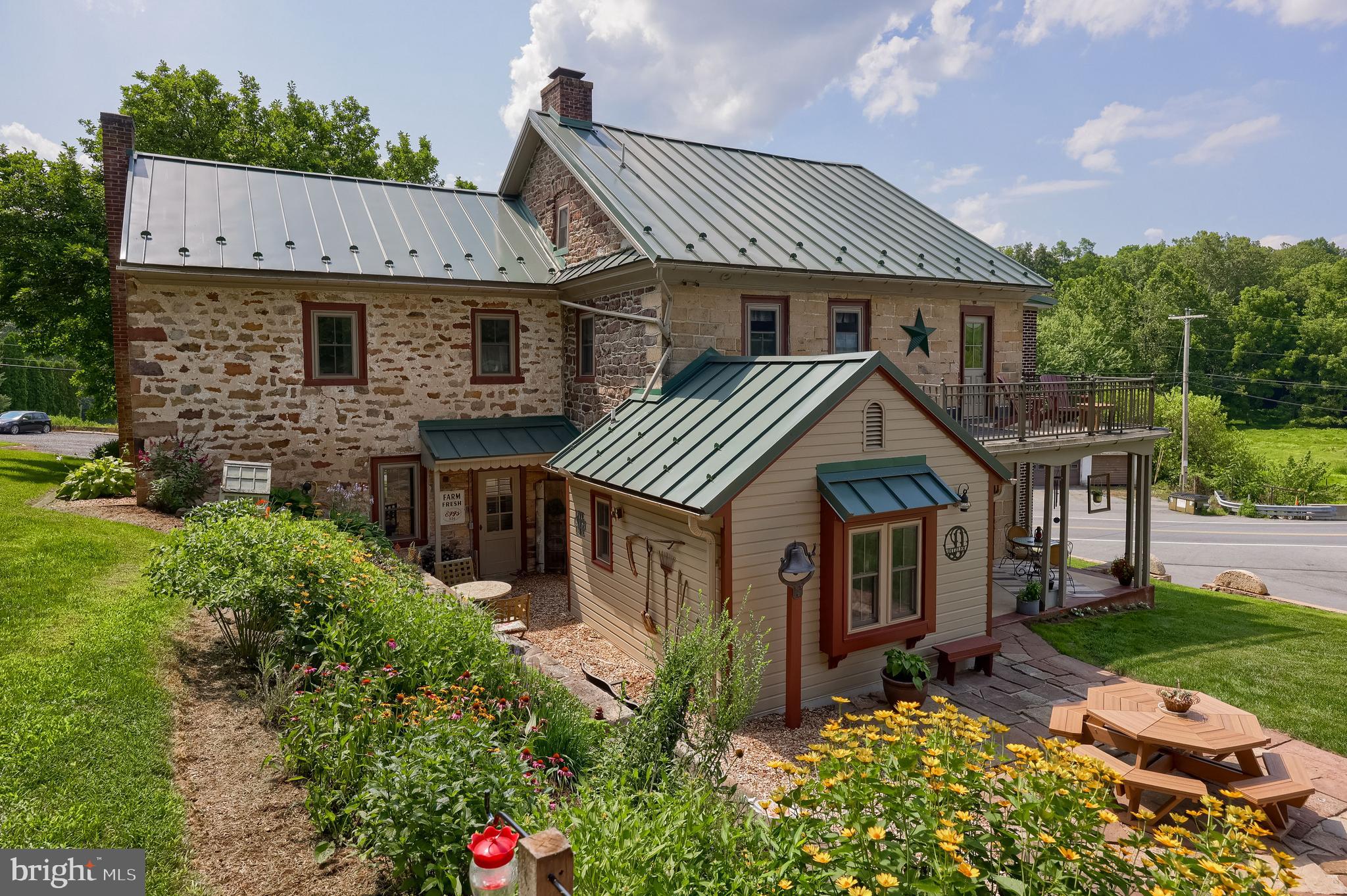 335 North Clay Road Lititz, PA 17543 - Photo 2 of 150