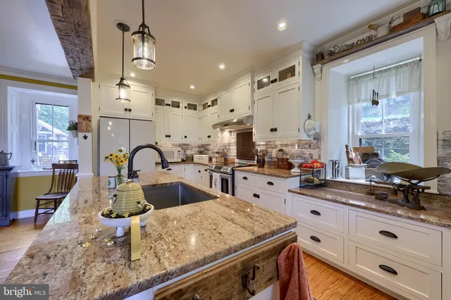 $899,900 | 335 North Clay Road, Lititz, PA 17543