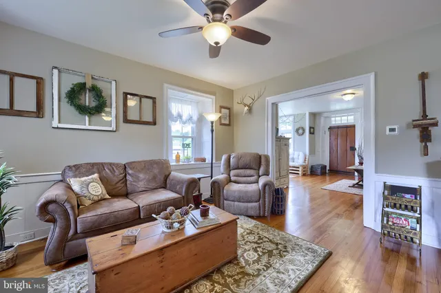 $899,900 | 335 North Clay Road, Lititz, PA 17543