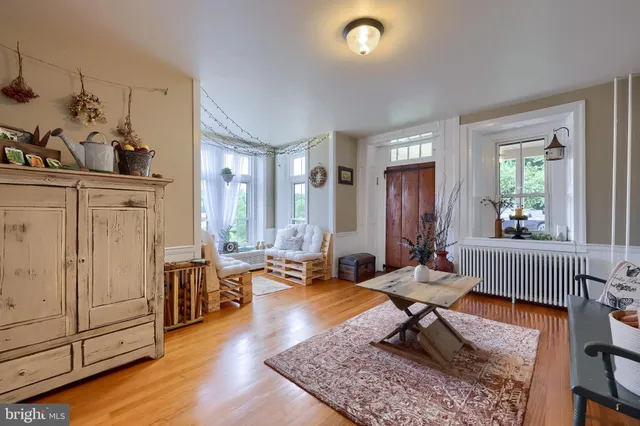 $899,900 | 335 North Clay Road, Lititz, PA 17543