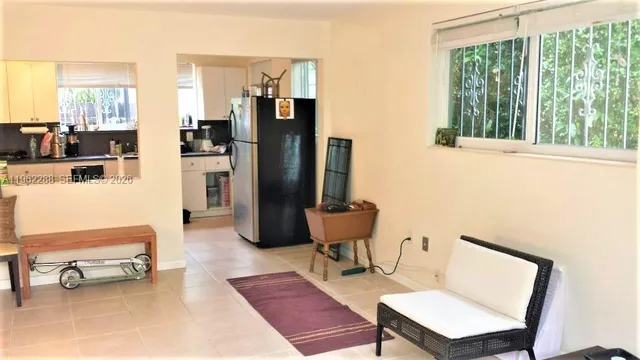 $2,200 | 49 Northeast 44th Street, Miami, FL 33137