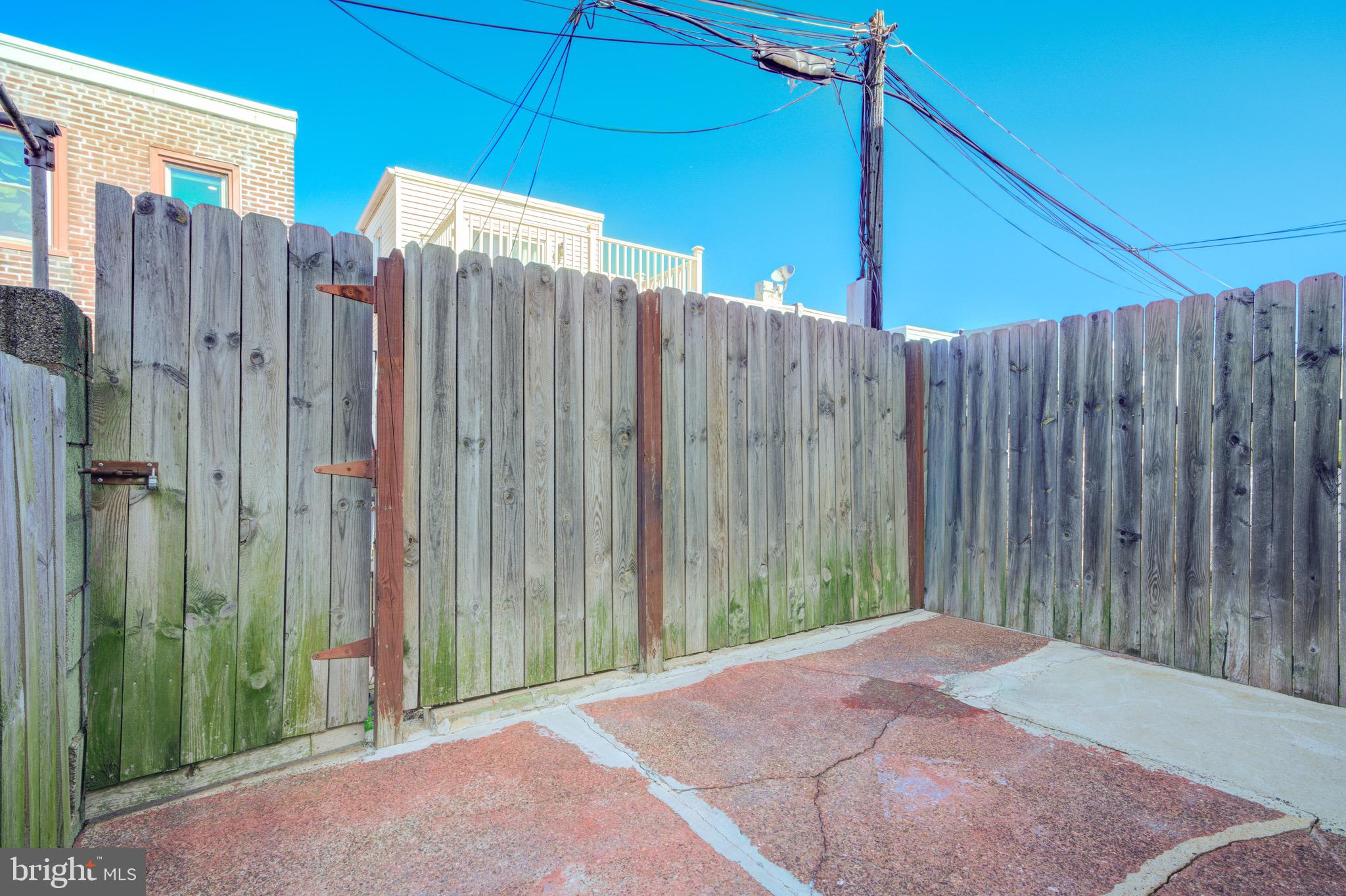2820 Miller Street Philadelphia, PA 19134 - Photo 14 of 17 Private patio area