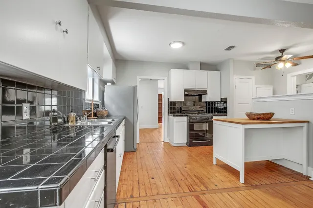 $950,000 | 1215 West Mary Street, Austin, TX 78704