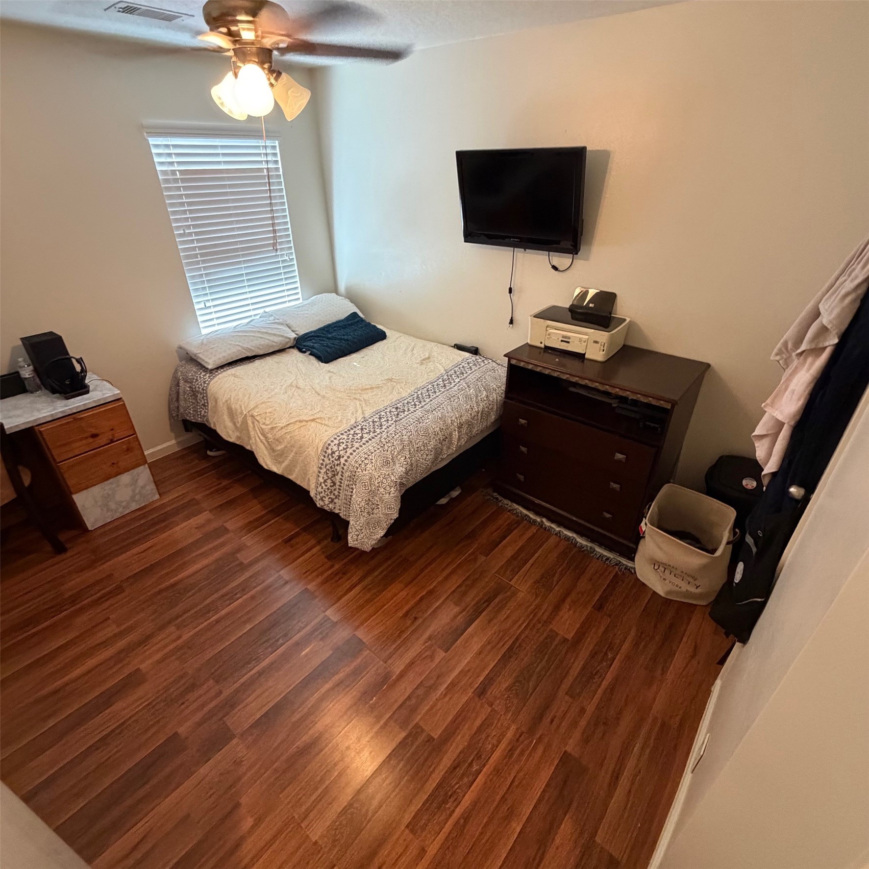 735 Pine Lodge Drive Houston, TX 77090 - Photo 16 of 19 Bedroom 4