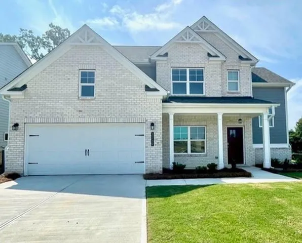 $3,005 | 3792 Oak Rdg Drive, Unit SPT