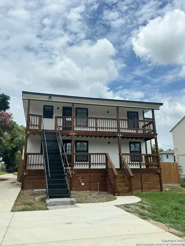 $1,300 | 704 Fair Avenue, Unit 200, San Antonio, TX 78223