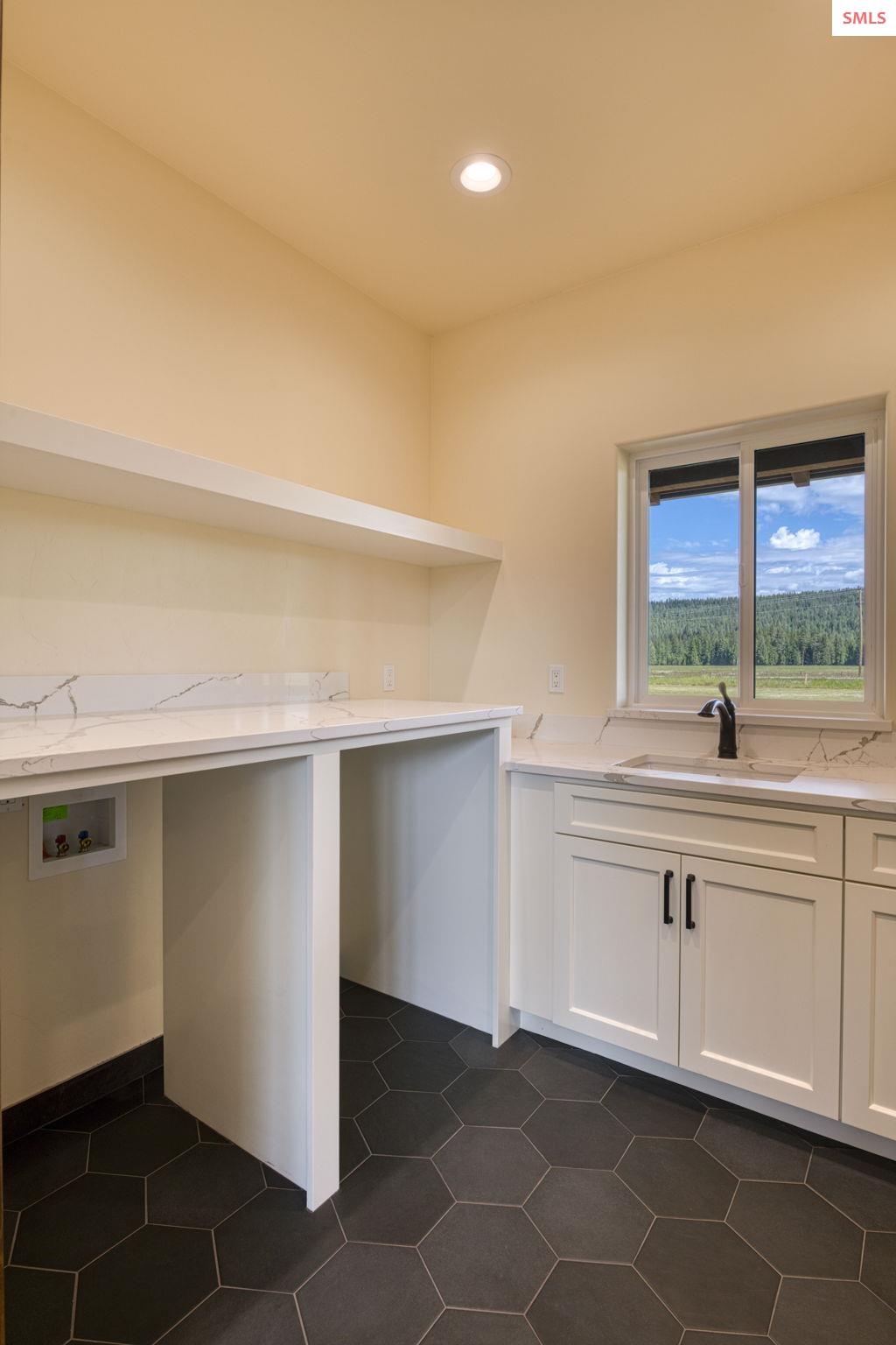 4450 Dufort Road Sagle, ID 83860 - Photo 22 of 81 Gallery Image 22
