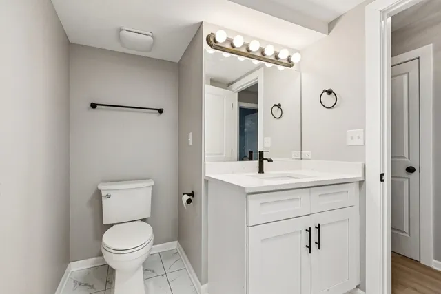 $438,000 | 21688 West Ravine Drive, Lake Zurich, IL 60047