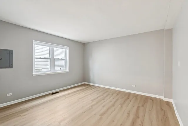 $438,000 | 21688 West Ravine Drive, Lake Zurich, IL 60047