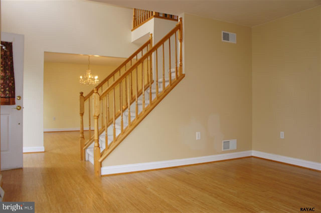 1021 Hostetter Road Hanover, PA 17331 - Photo 8 of 36