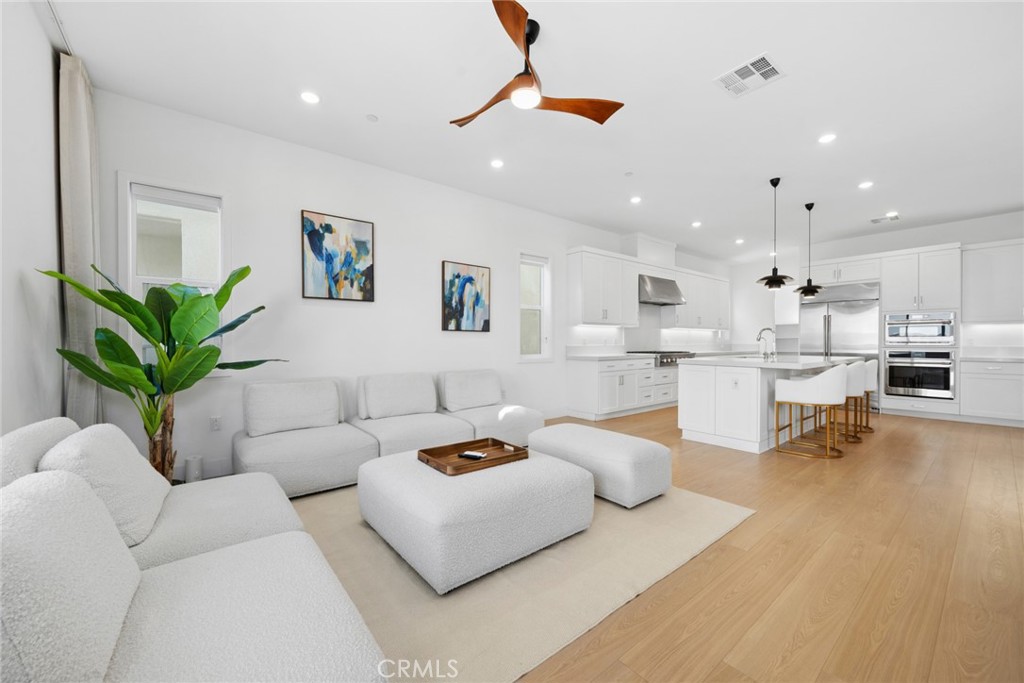 427 Flycatcher Irvine, CA 92618 - Photo 11 of 47