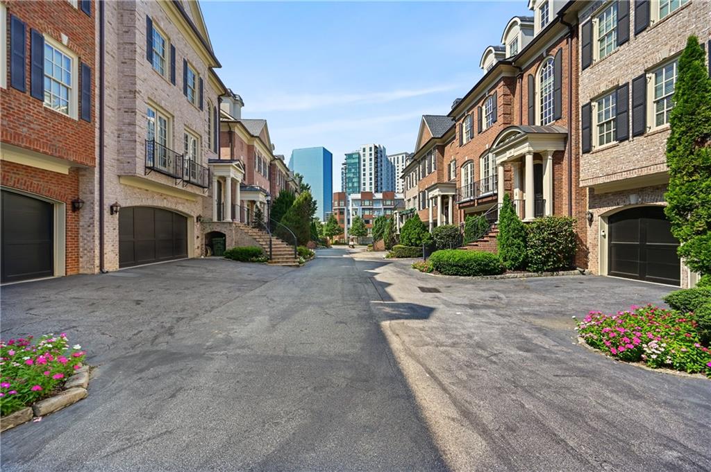 3475 Roxboro Road Northeast, Unit 10 Atlanta, GA 30326 - Photo 37 of 39