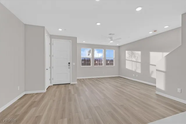 $2,500 | 8925 Grabill Spruce Street, Las Vegas, NV 89166